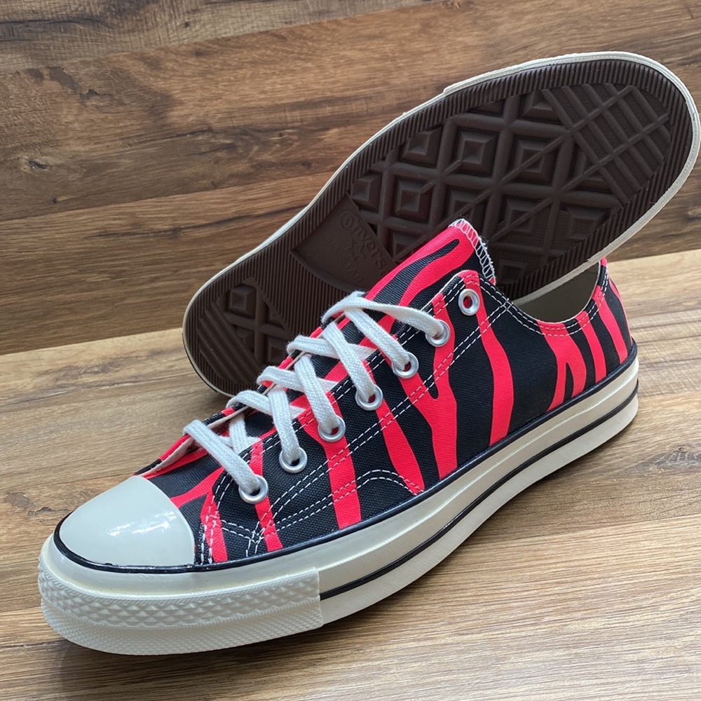 CONVERSE CHUCK 70 OX BRAND NEW - Picture 5 of 8